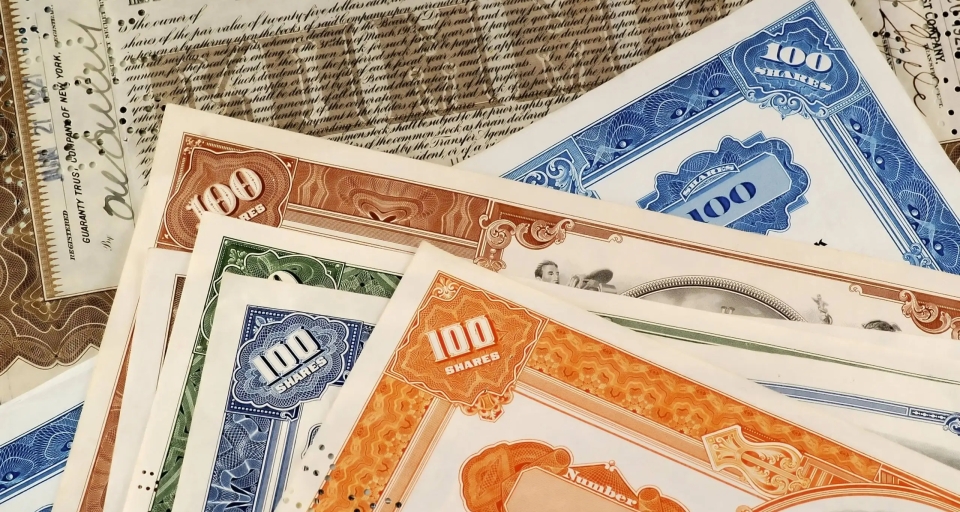 Основы работы с ценными бумагами: признаки, предназначение, классификация и способы заработка